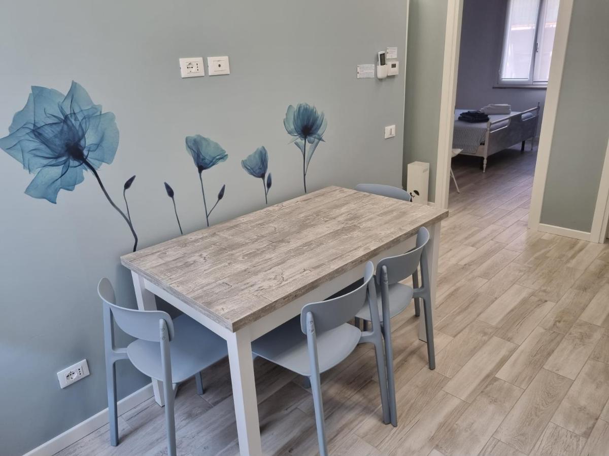 Blue House Apartment - San Massimo Верона Экстерьер фото