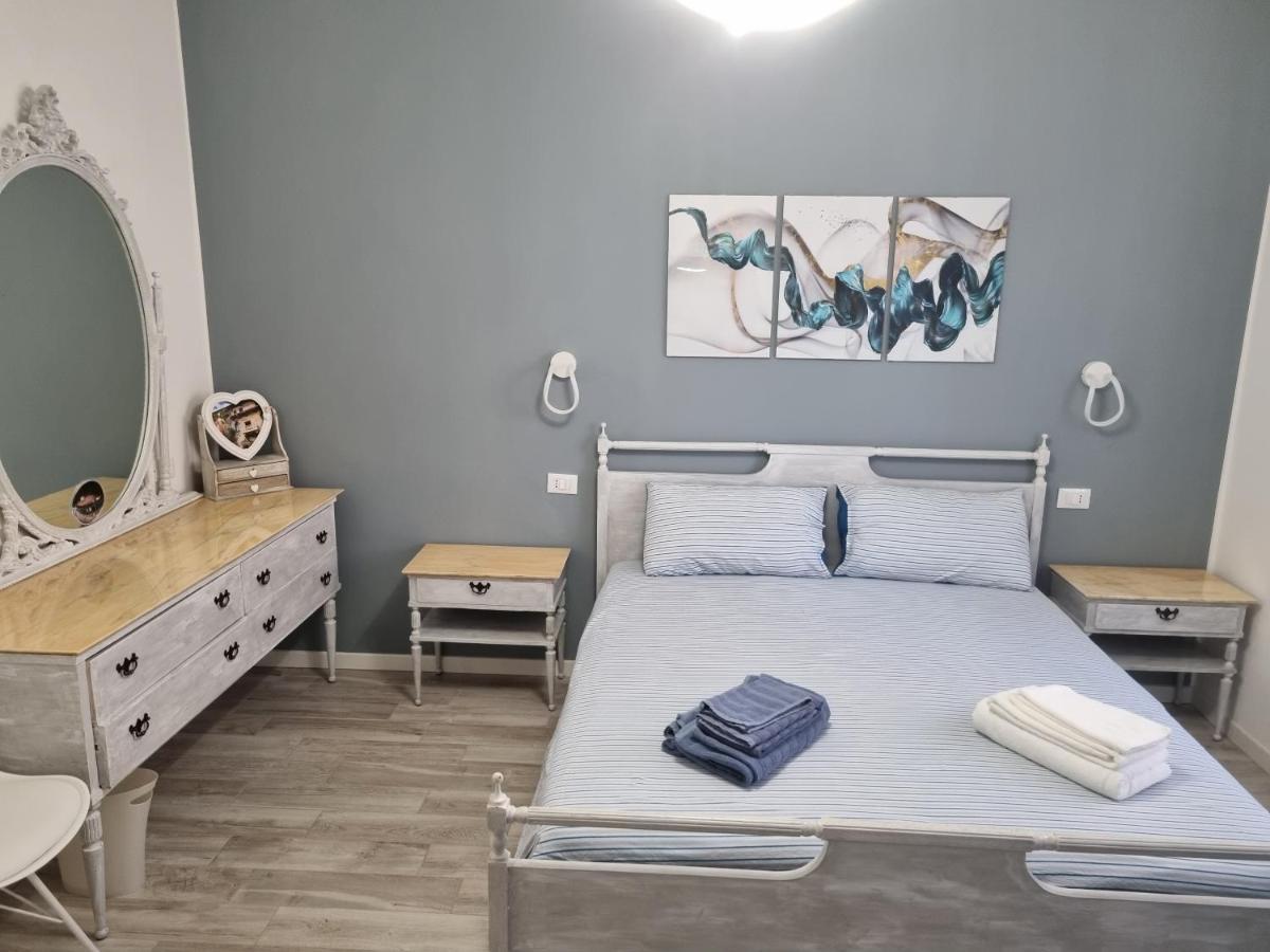 Blue House Apartment - San Massimo Верона Экстерьер фото
