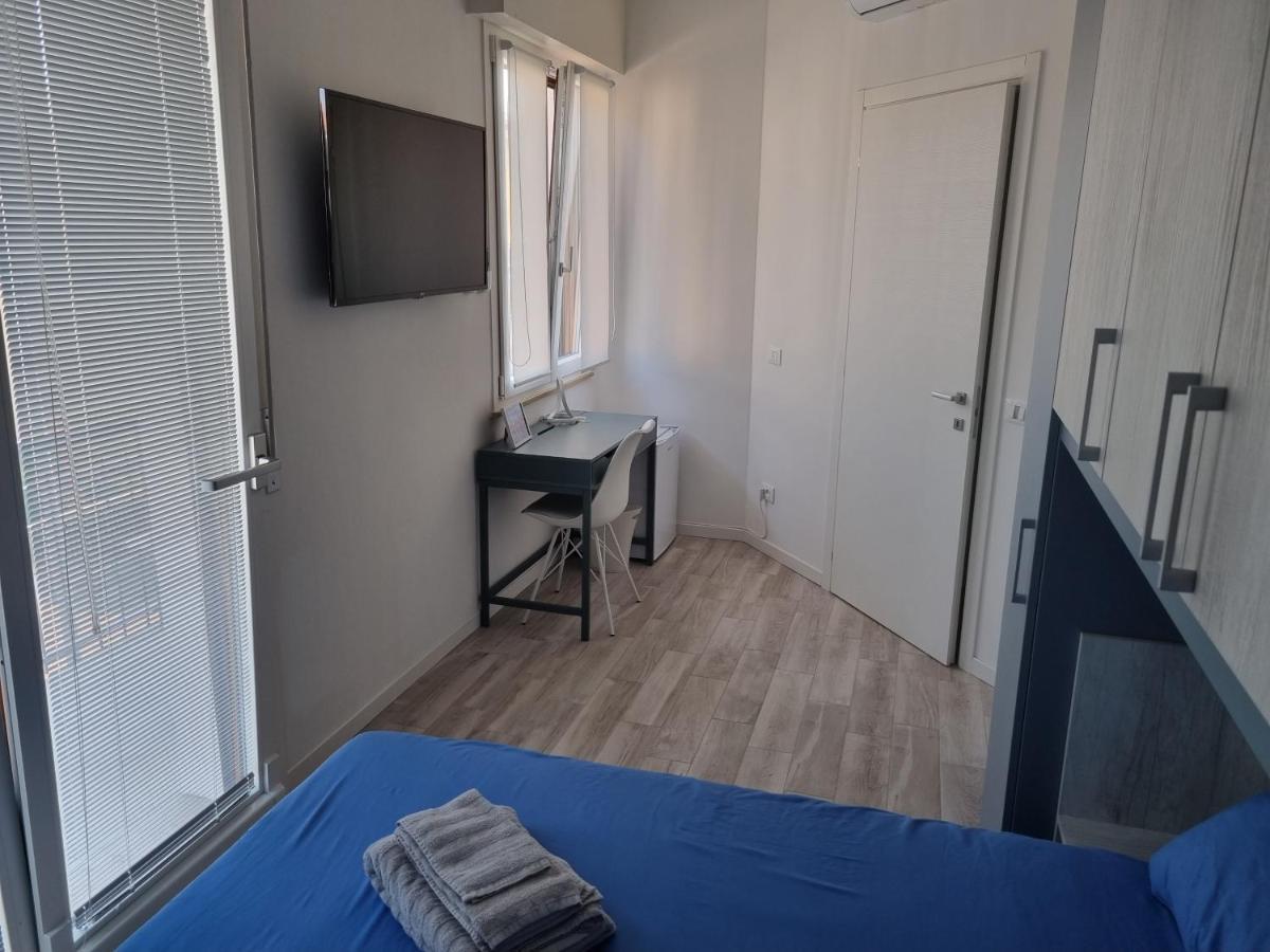 Blue House Apartment - San Massimo Верона Экстерьер фото