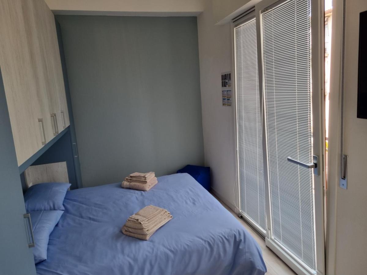 Blue House Apartment - San Massimo Верона Экстерьер фото