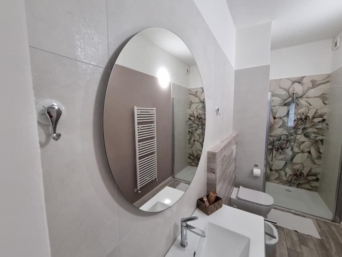 Blue House Apartment - San Massimo Верона Экстерьер фото