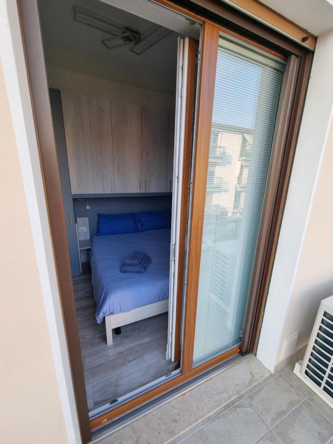 Blue House Apartment - San Massimo Верона Экстерьер фото