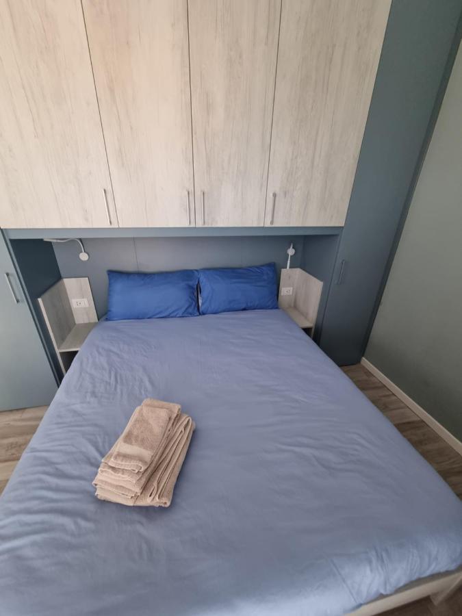 Blue House Apartment - San Massimo Верона Экстерьер фото